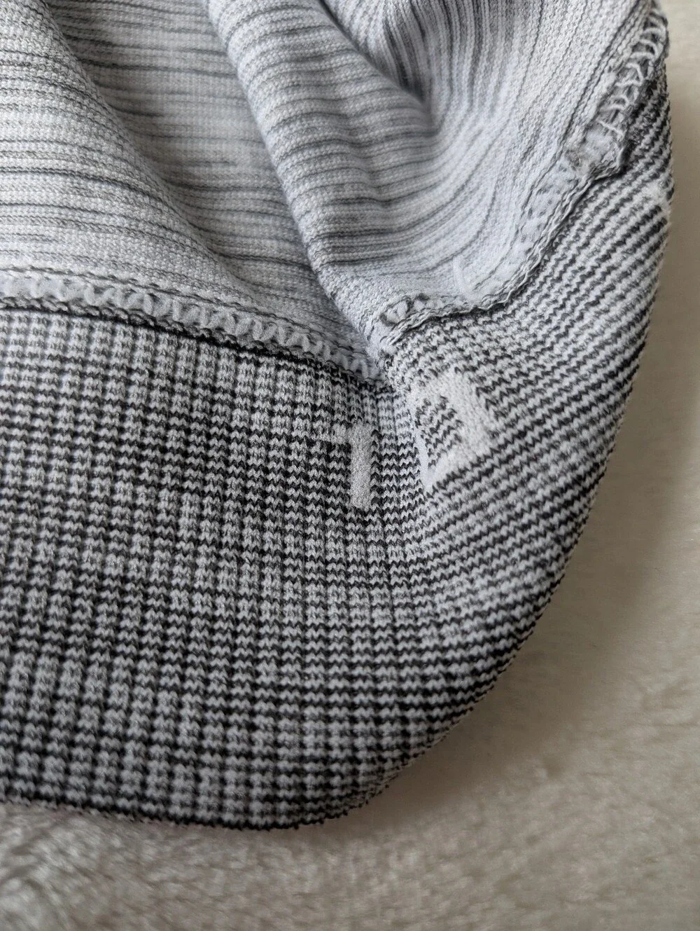 Lululemon Swiftly Tech Long Sleeve Breeze Relaxed Fit